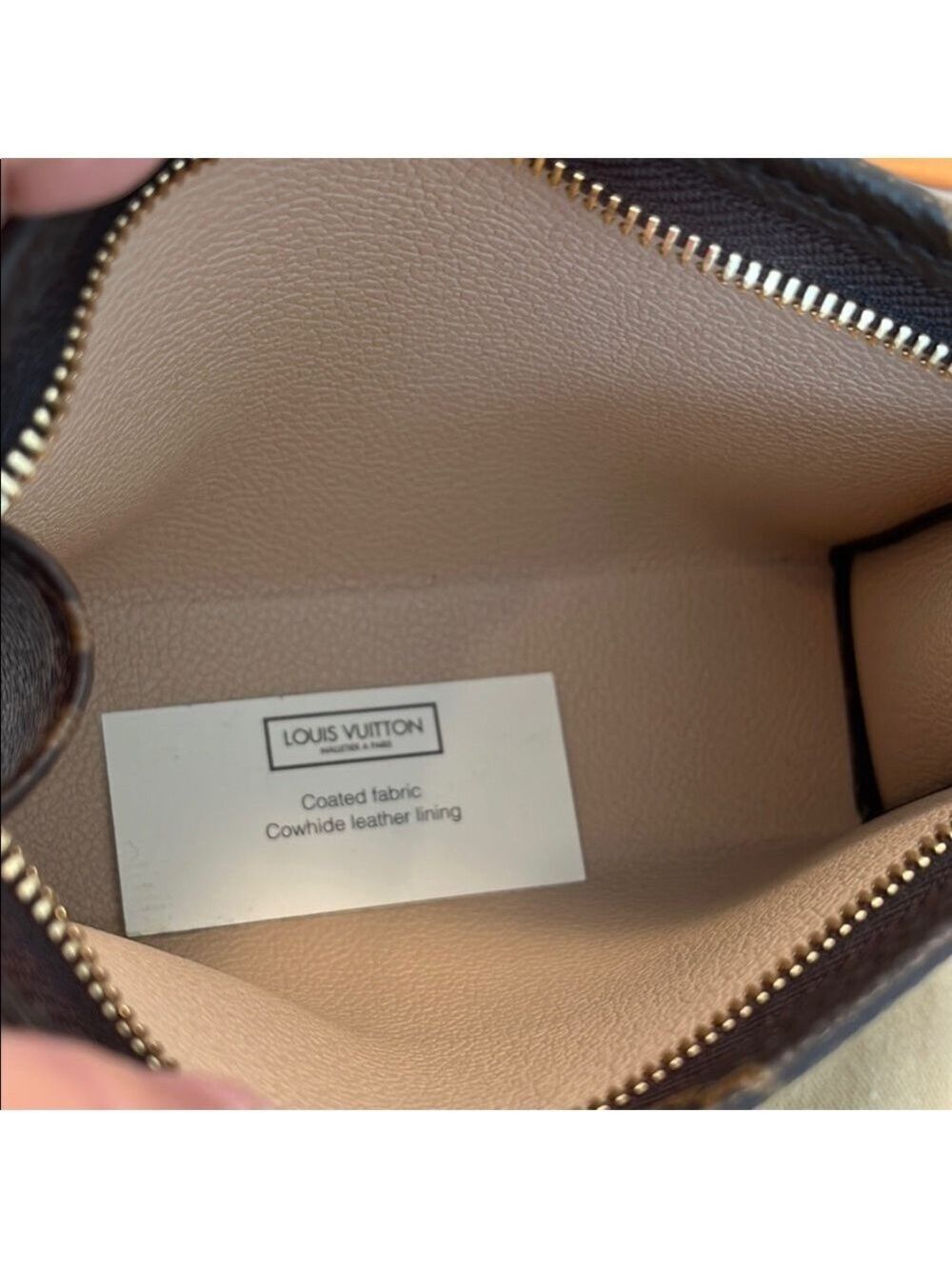 Louis Vuitton Monogram Toiletry 15 - Picture 11 of 13